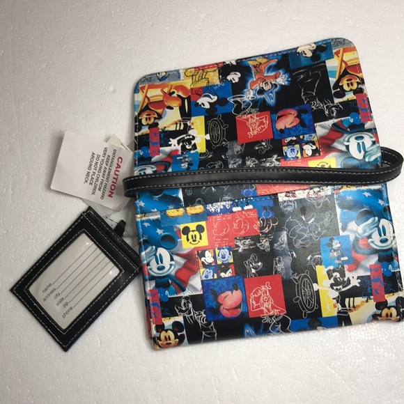 NWT DISNEYLAND WALT DISNEY WORLD PURSE WITH STRAP - Picture 4 of 8